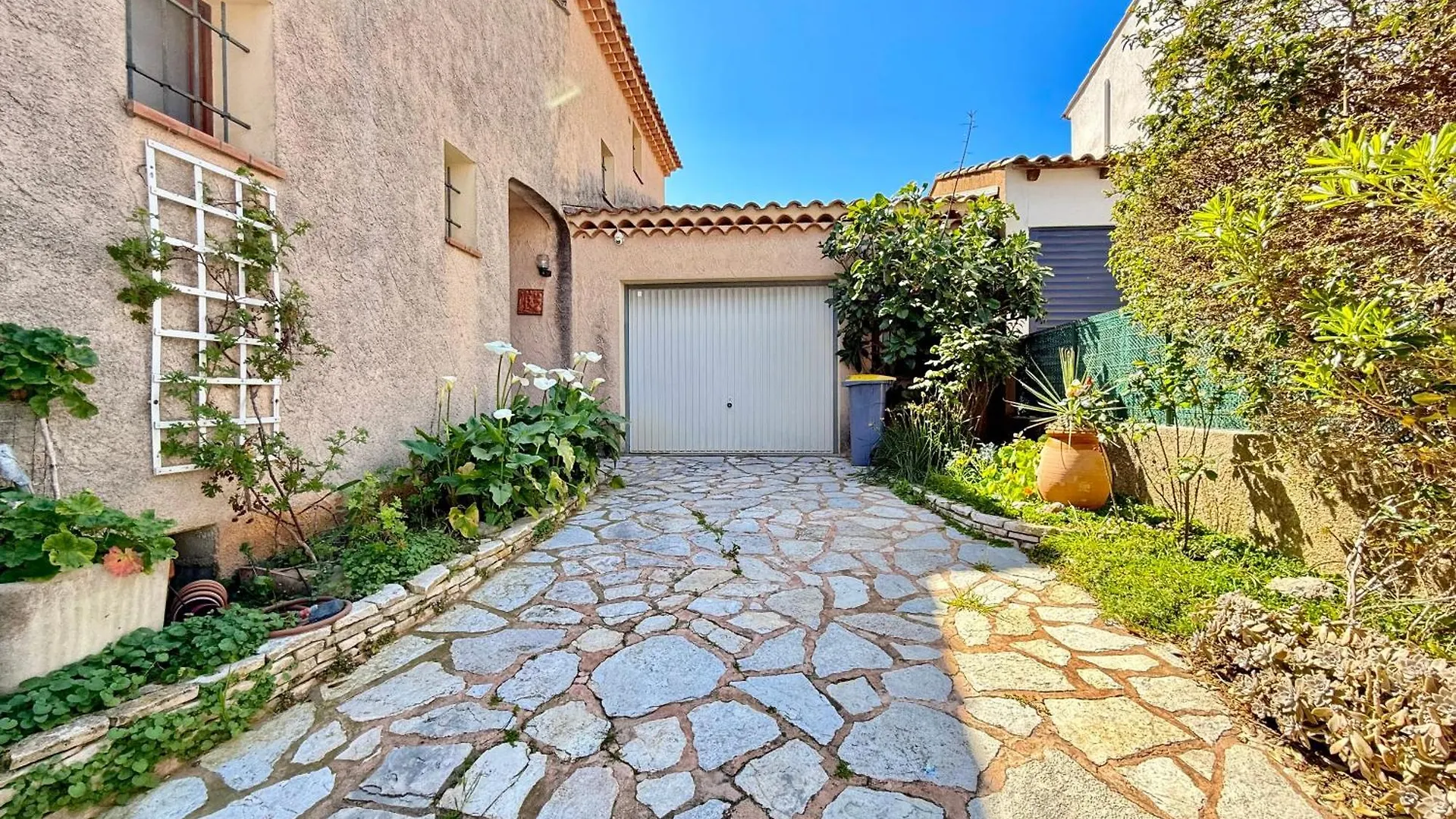 Holiday home Charmante Maison Provencale - A 500M De La Plage Carqueiranne